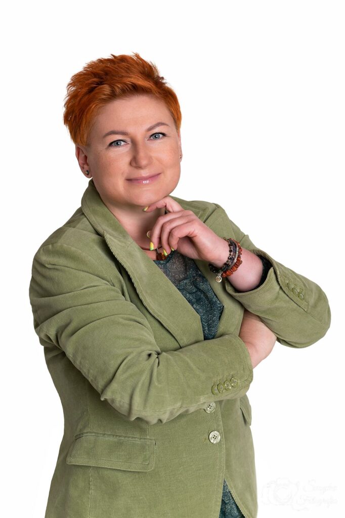 Sylwia Chochołek – life coach, twórczyni marki ChochoCoaching wspierająca w wybudzeniu z rutyny.